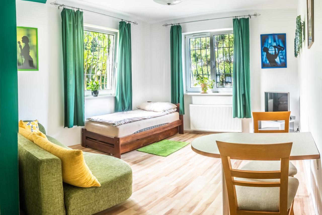 Apartament Z Parkingiem Варшава Экстерьер фото